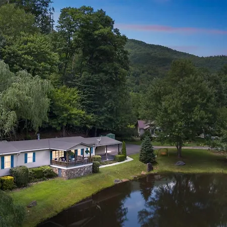 Villa Twin Ponds Retreats retreat à Whittier Extérieur photo